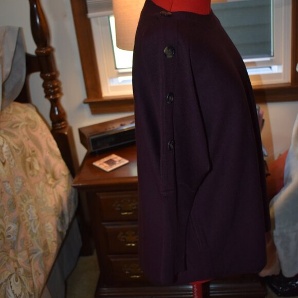 sweater - Picture 4 of 6